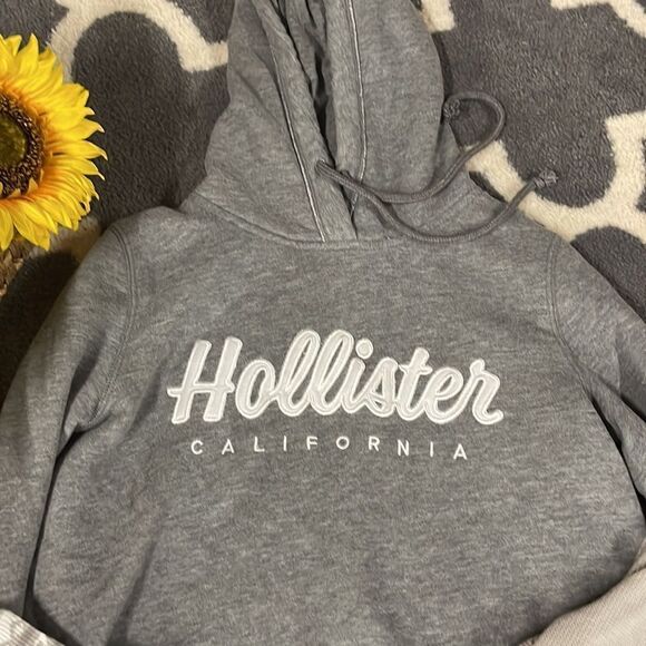 Hollister Bundle - Picture 2 of 13